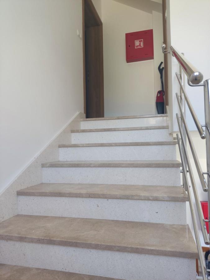 Sunny Attic Apartment With Balcony & Modern City Apartment With Outdoor Area, No Balcony Trogir Buitenkant foto