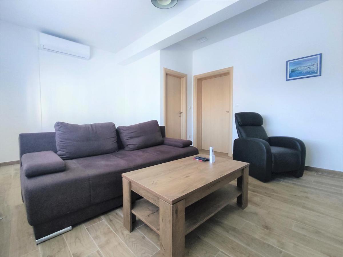 Sunny Attic Apartment With Balcony & Modern City Apartment With Outdoor Area, No Balcony Trogir Buitenkant foto